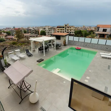 Giovannino House *