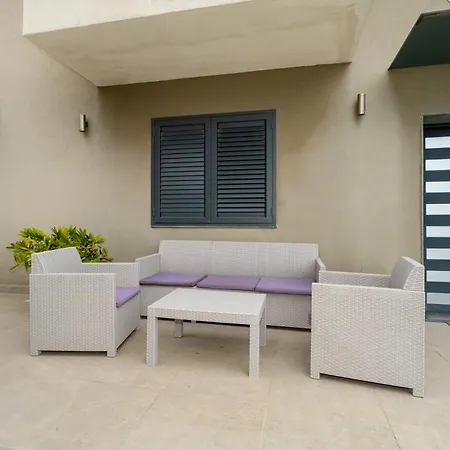 Giovannino House Apartman *